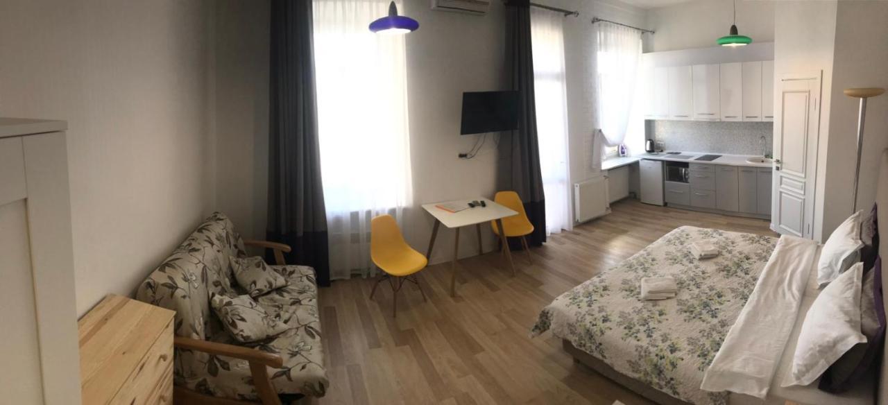 Apartment On Sumskaya No Smoking Харков Екстериор снимка