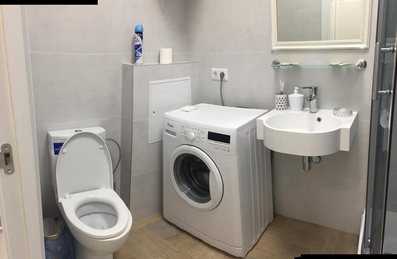 Apartment On Sumskaya No Smoking Харков Екстериор снимка